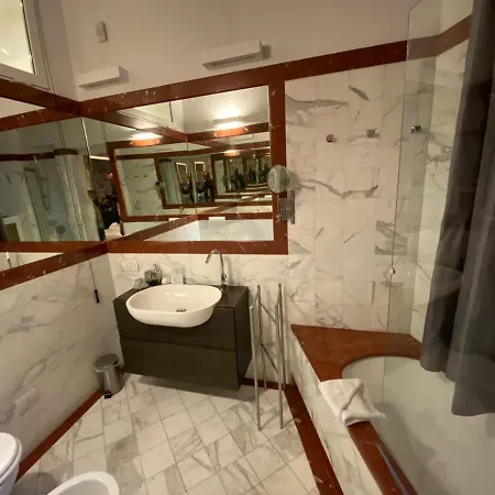 Spanish Steps Retreat Apartment *